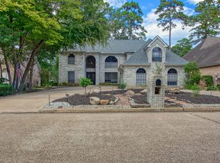 3130 Lake Island Dr, Montgomery, TX 77356