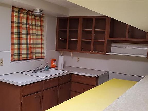 3rd image of 6102 Indiana Ave