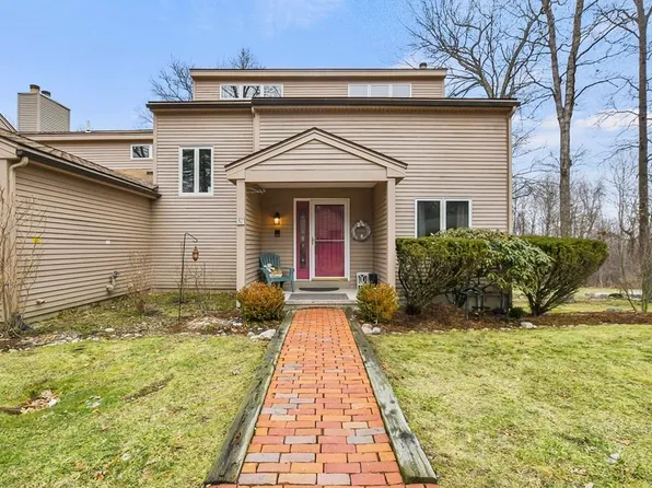 57 Monadnock Dr Unit 57, Westford, MA 01886