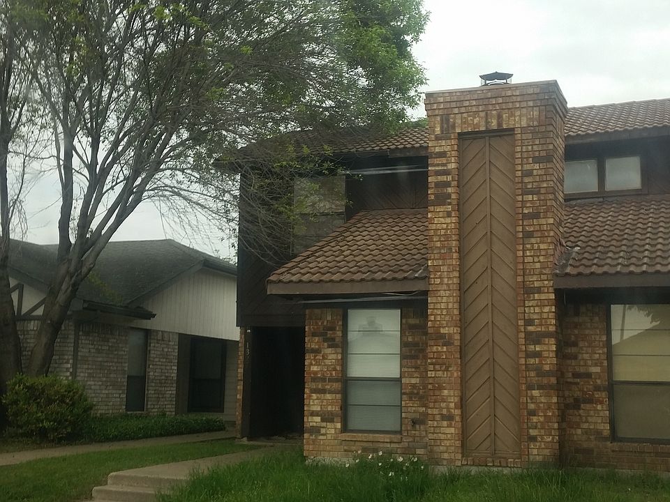 1st image of 1327 Smokehouse St