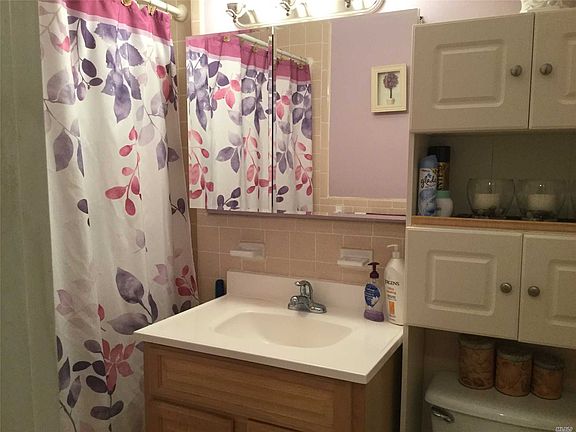 4th image of 14 Glen Hollow Dr APT E19