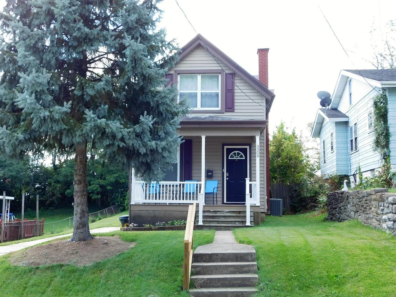 3309 Augusta Ave photo 1