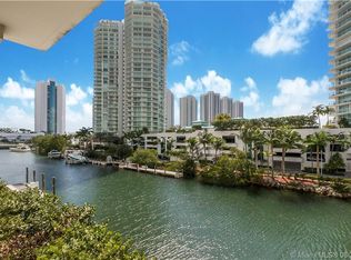 250 Sunny Isles Blvd #TOWNHOUSE 309, Sunny Isles Beach, FL 33160
