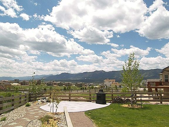 Large Backyard w/Views!!!