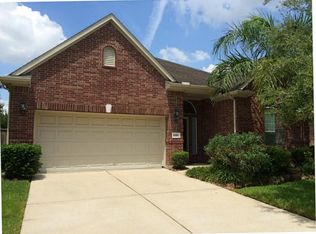2320 S Venice Dr, Pearland, TX 77581