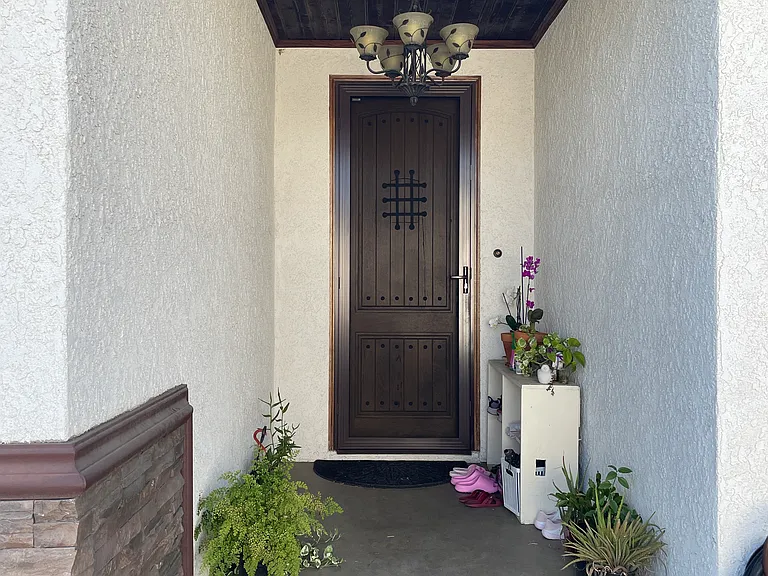 5219 N Muscatel Ave — Photo 2