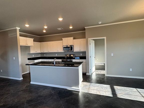 4th image of 6806 Pepperdine Dr