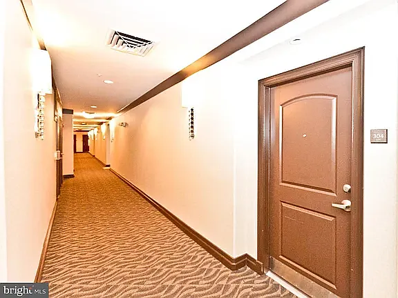 2 bed, 1555 sqft, $2,995 — Photo 4