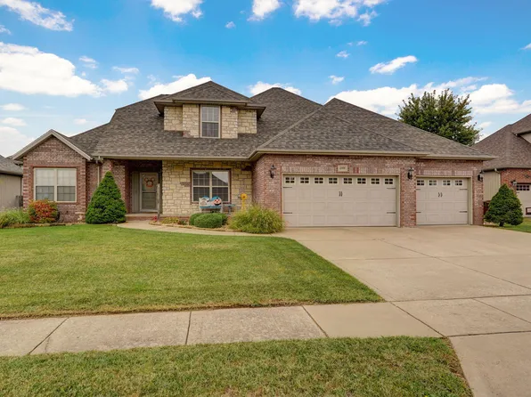 1355 N Opportunity Avenue, Republic, MO 65738