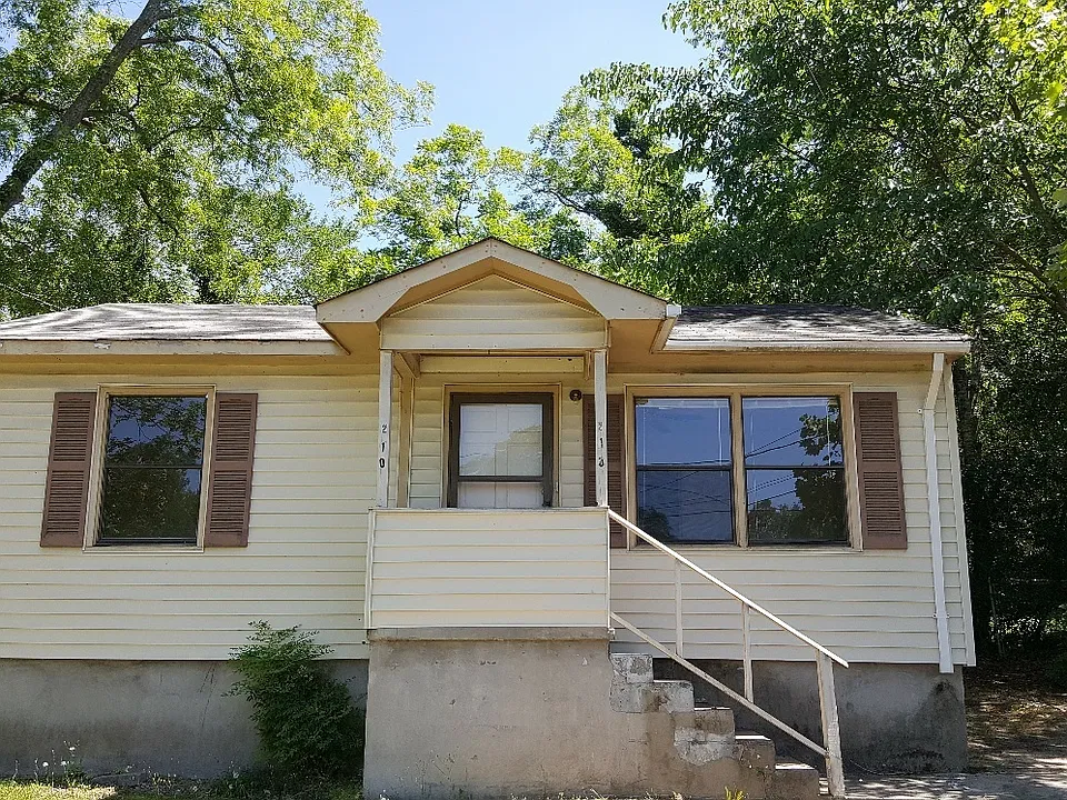 210 Barton Dr