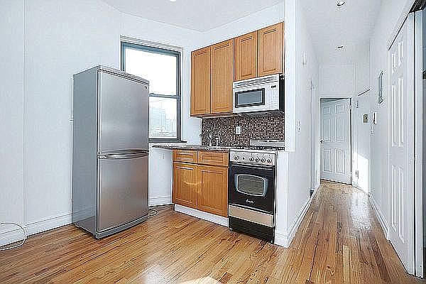1st image of 611 E 11th St #5C
