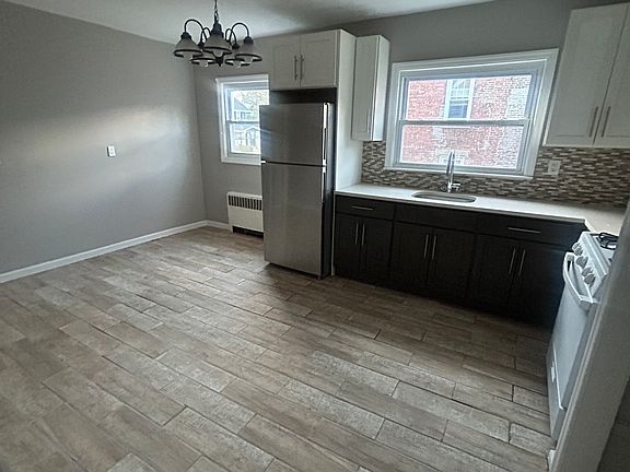 5th image of 13-15 Lehigh Ave