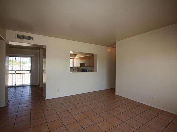 4th image of 154 W Calle Nueva Vida