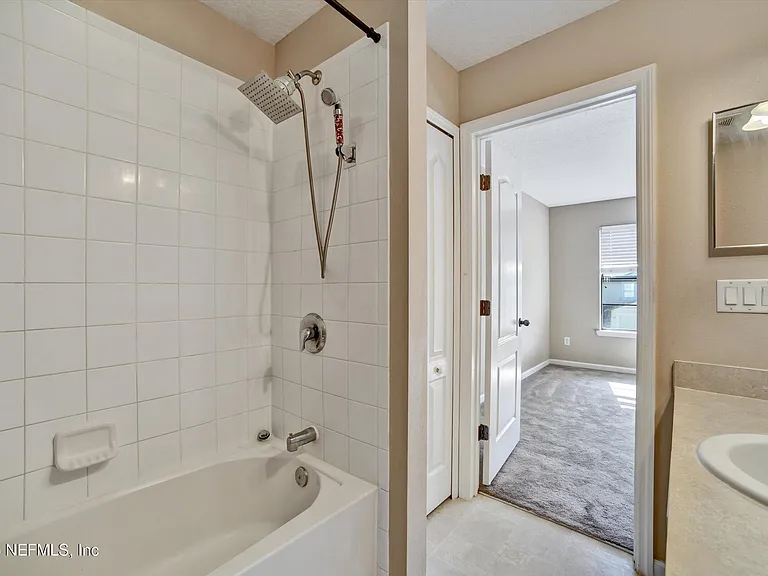 480 Cabernet Pl — Photo 35