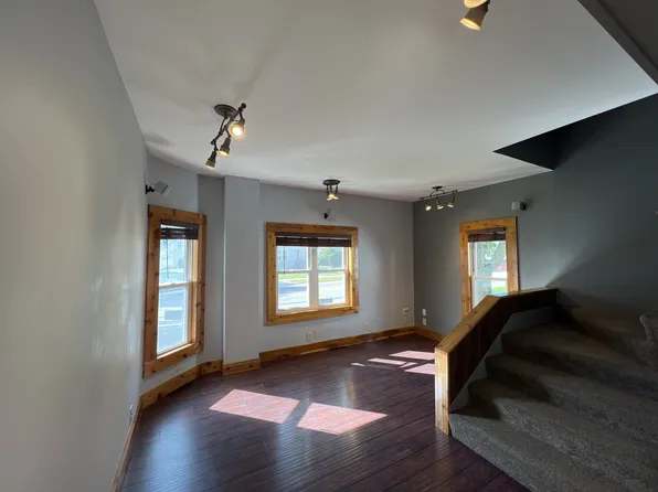 117 S Lincoln St, Elkhorn, WI 53121