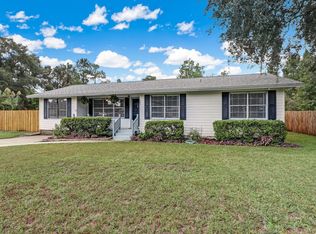 862 Robin Hood Dr, Fernandina Beach, FL 32034