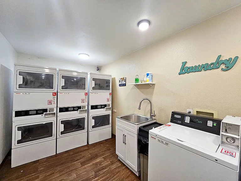 Montebello Villas — Photo 28