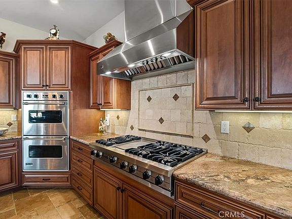 5th image of 775 Riata Ln