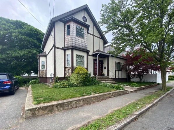 21 Gibson St #2, Medford, MA 02155