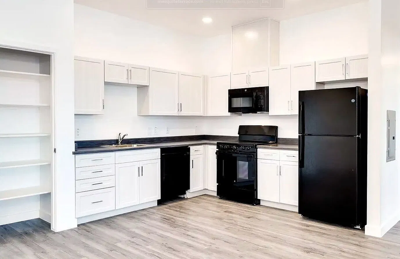 Mesquite Terrace Apartments — Photo 3
