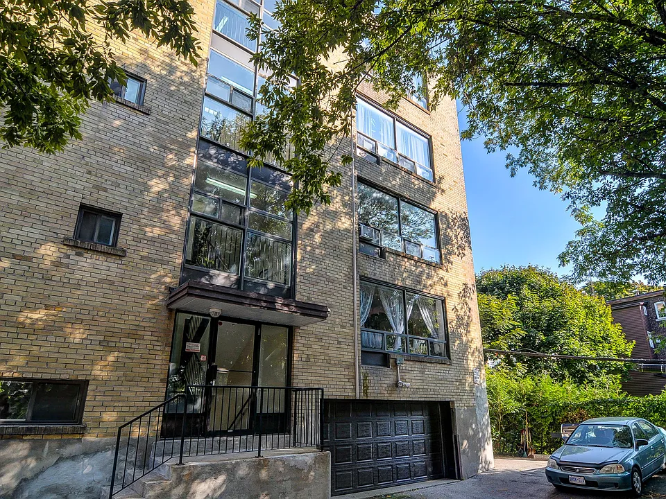 15 Eastwood Rd
