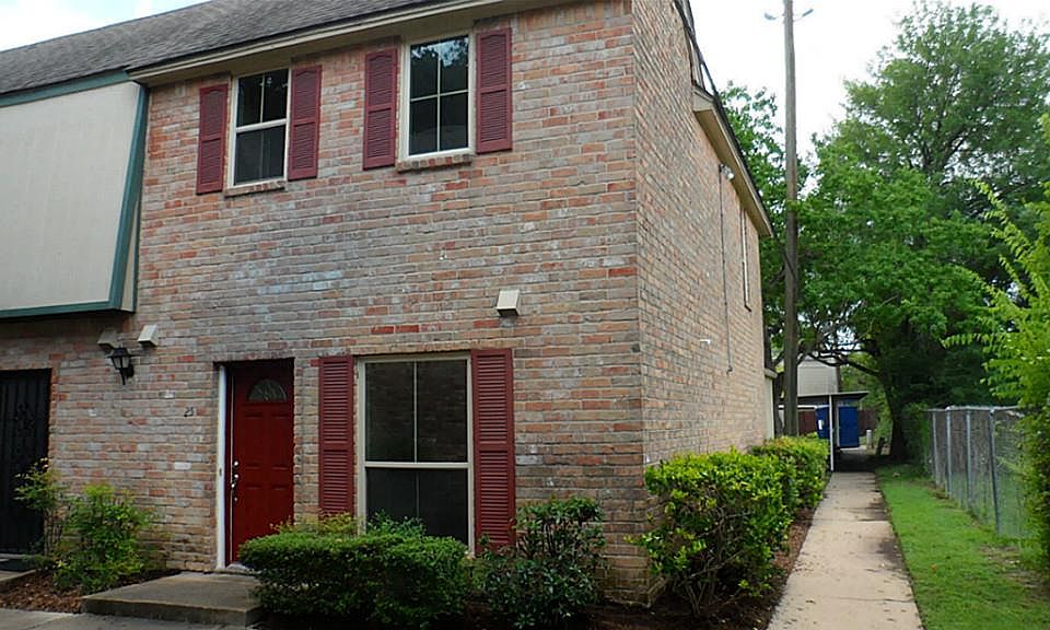 1st image of 14703 Barryknoll Ln APT 25