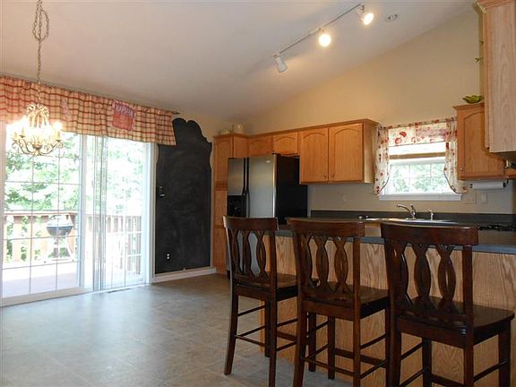 4th image of 9 Browning Ln