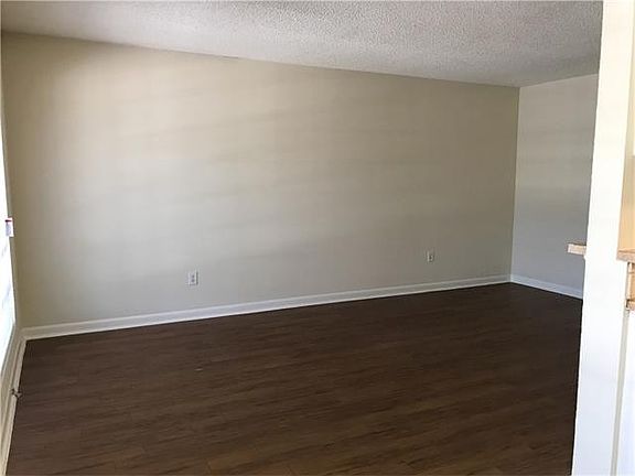 5th image of 4709 Harmon Ave APT 320