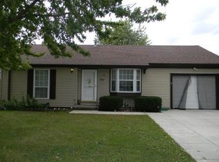 1405 N Nixon Dr, Pontiac, IL 61764