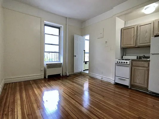 Rented by Sovereign Associates | media 7