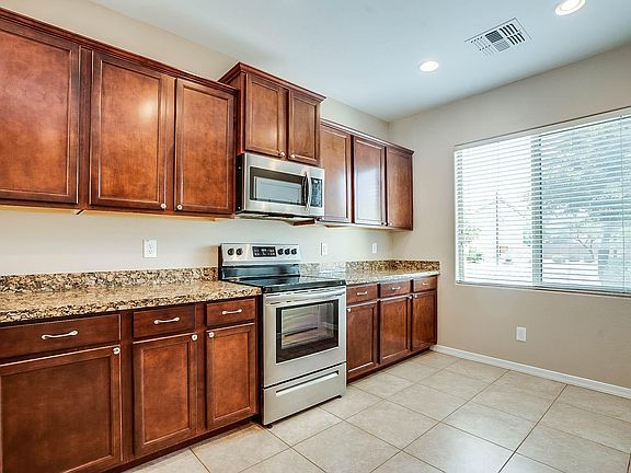 3rd image of 10412 E Verbina Ln