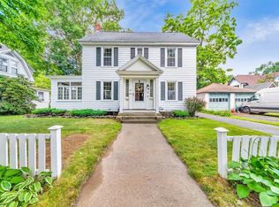 16 Edson St, Longmeadow, MA 01106