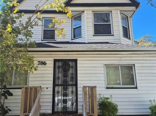 786 Parkwood Dr, Cleveland, OH 44108