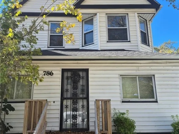 786 Parkwood Dr, Cleveland, OH 44108