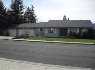 2140 Hobert St, Medford, OR 97504