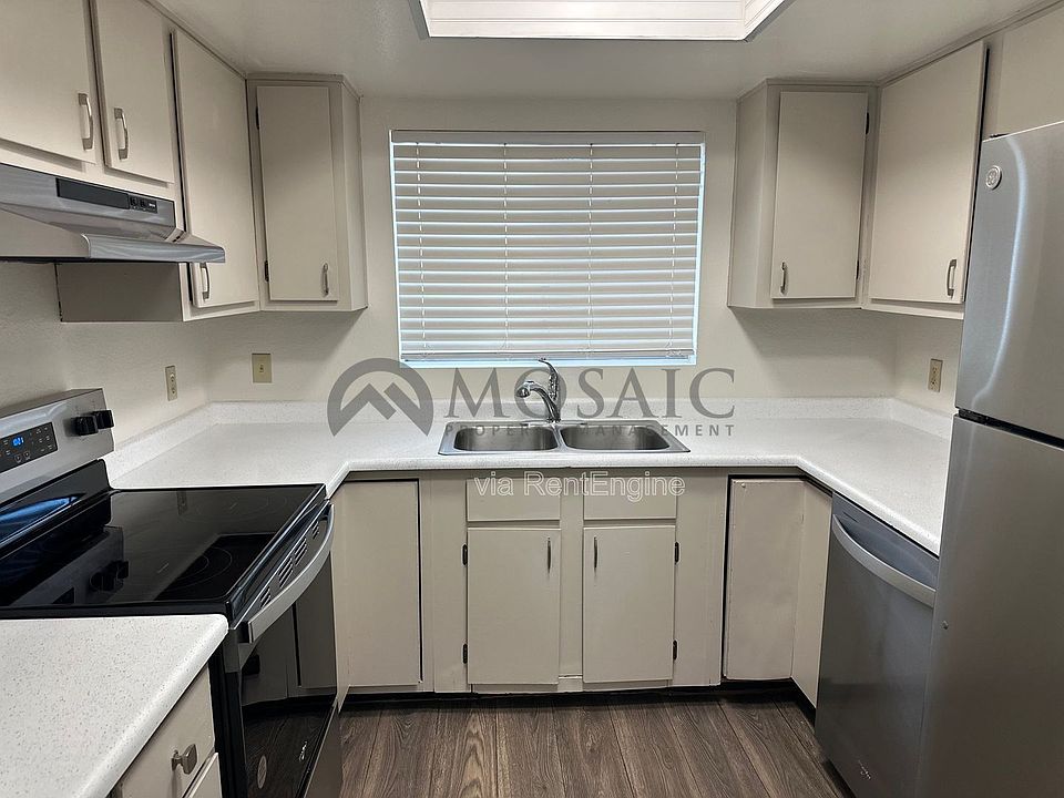 1st image of 3035 W Shedd Rd APT 1