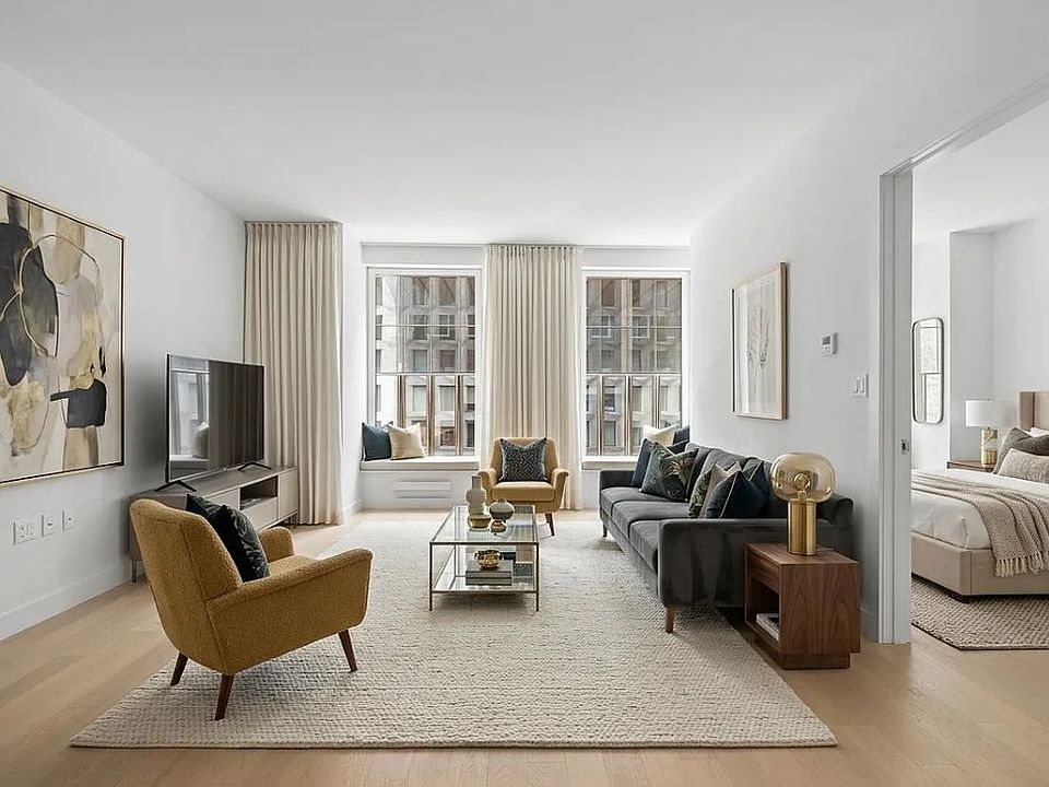 1st image of 225 W 28th St APT 17C