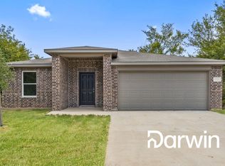 336 Bounding Main St, Gun Barrel City, TX 75156