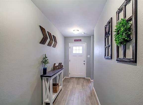 3rd image of 2920 Whispering Pine Blvd