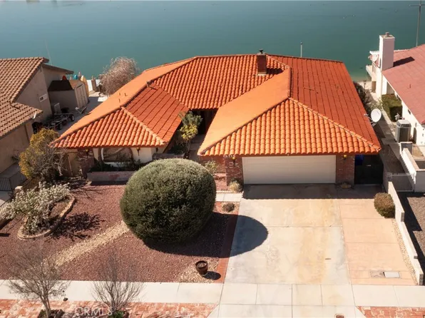 26576 Blue Water Rd, Helendale, CA 92342