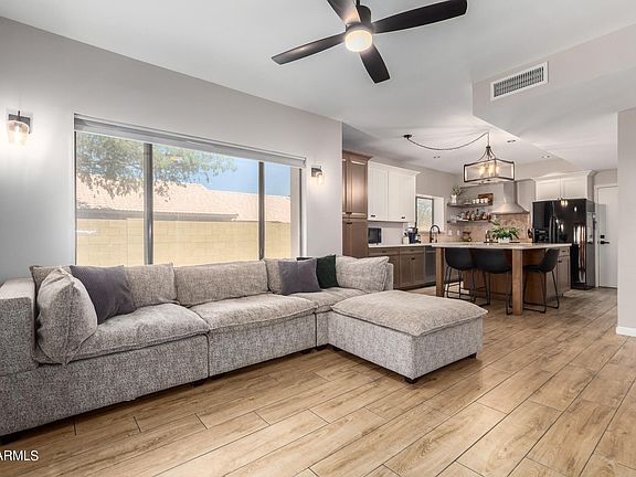 5th image of 4210 W SIESTA Lane