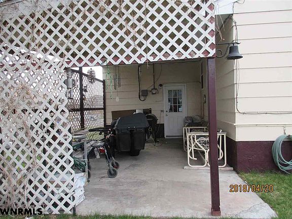 3rd image of 1922 12th Ave