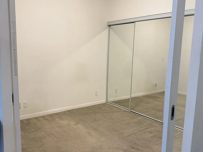 832 Bay St #213 — Photo 6