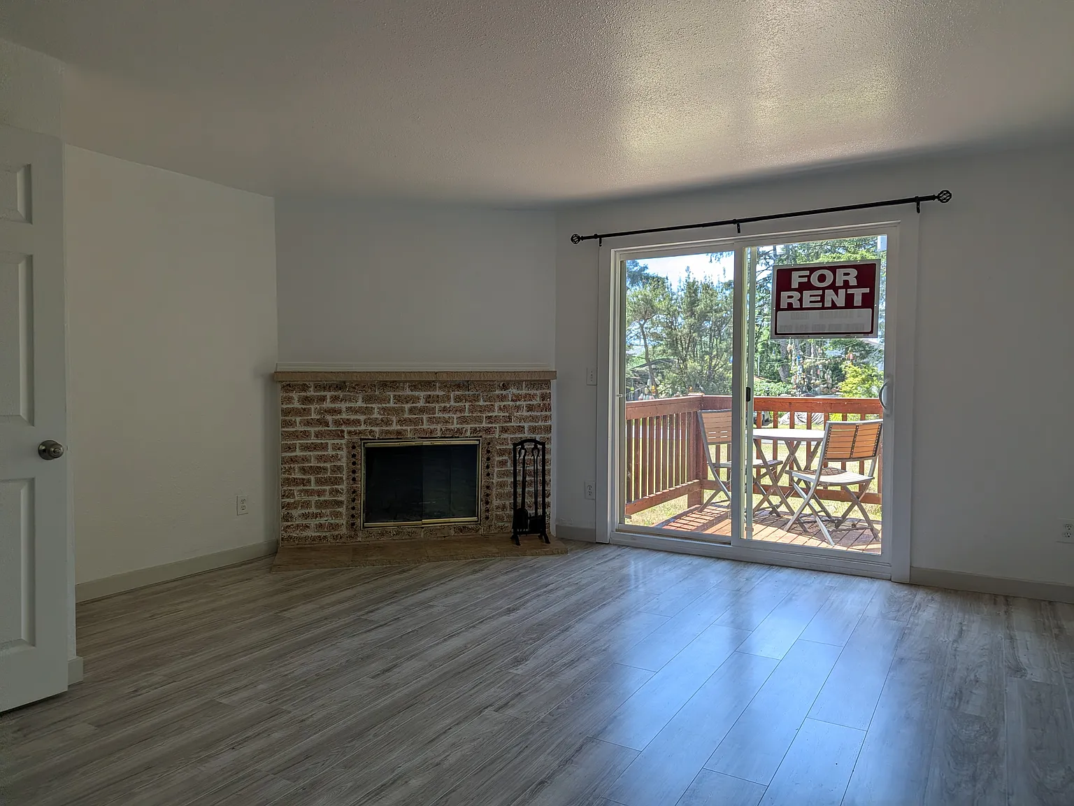 2 bed, 1.5 bath, 1004 sqft, $1,500 — Photo 4