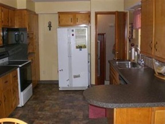 2nd image of 6265 W 130th St