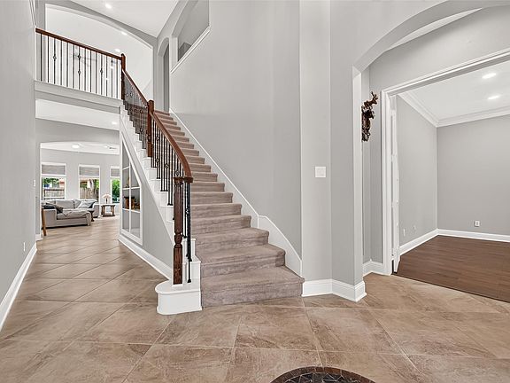 4th image of 6211 Flewellen Falls Ln