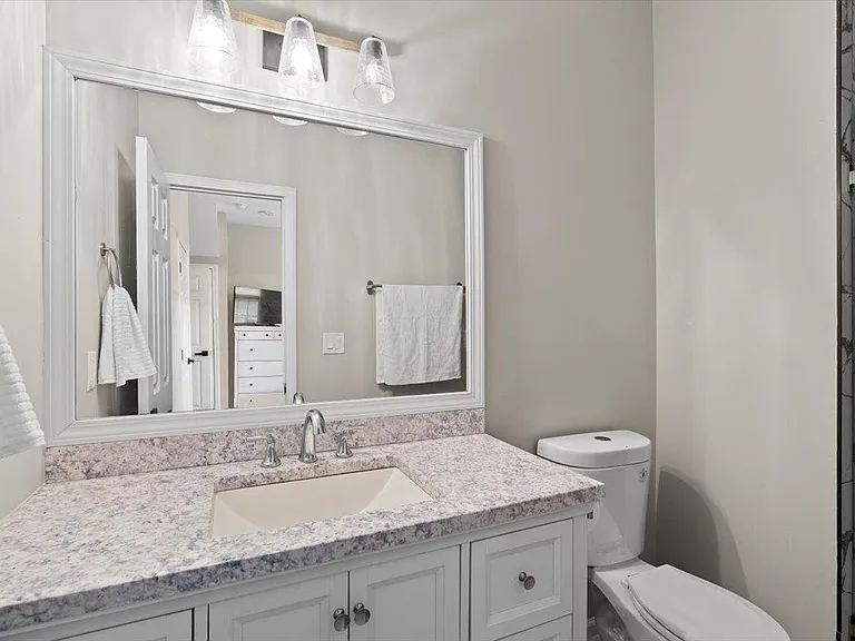 1205 Forrest Ave — Photo 15