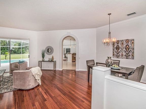 5th image of 4132 Amber Ln