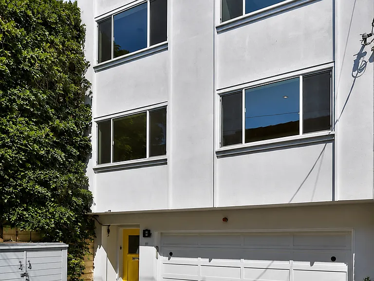 48 Service St — Photo 2