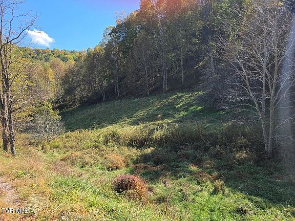 4th image of Miller Rd